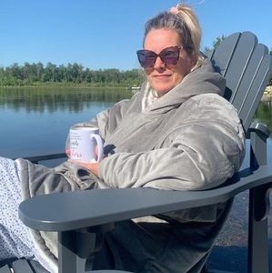 Meet your Posher, Lori